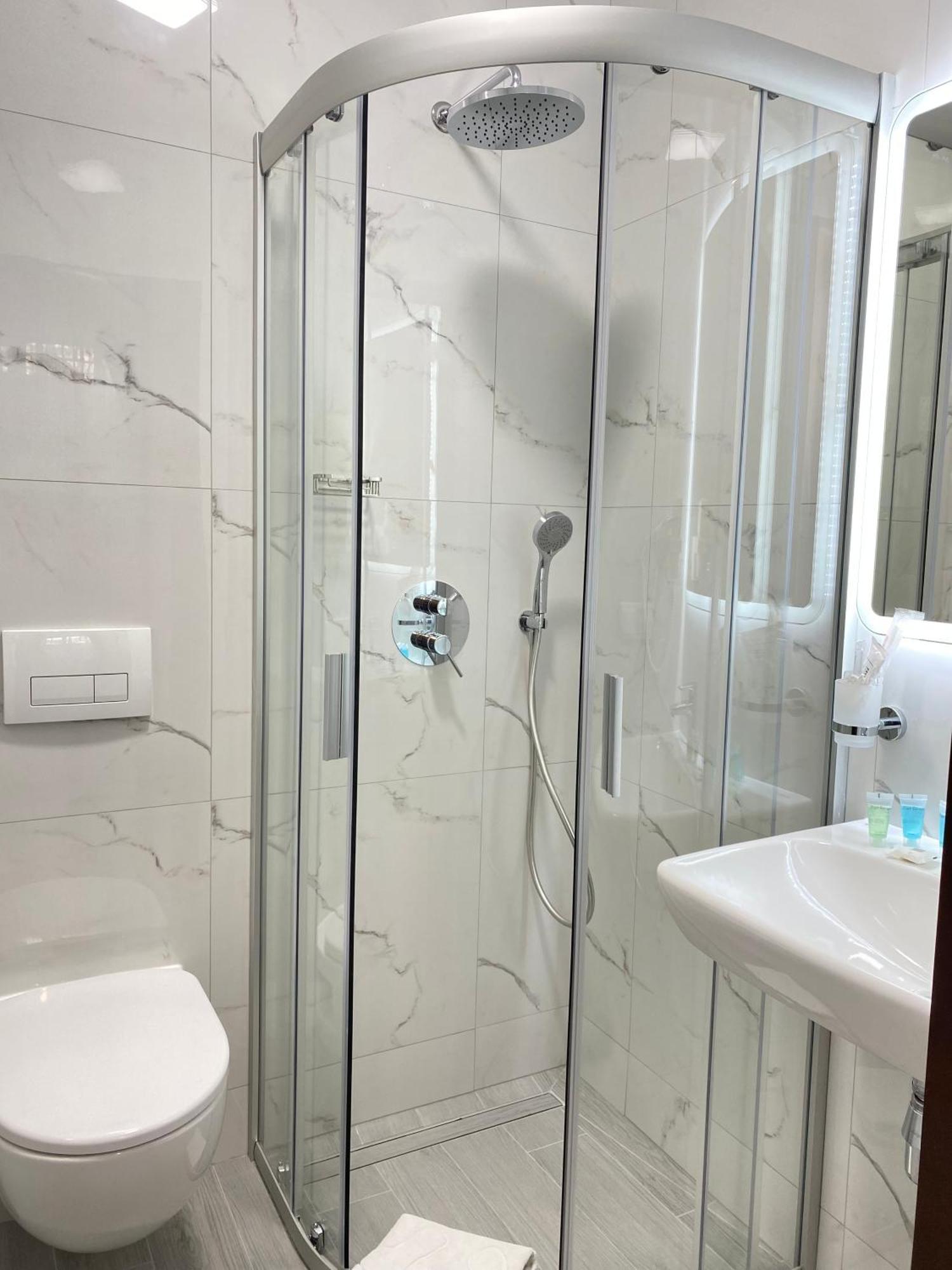 Grand Christer Hotel كييف المظهر الخارجي الصورة