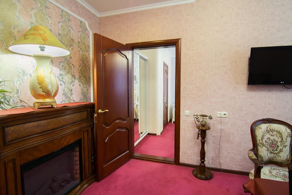 Grand Christer Hotel كييف المظهر الخارجي الصورة
