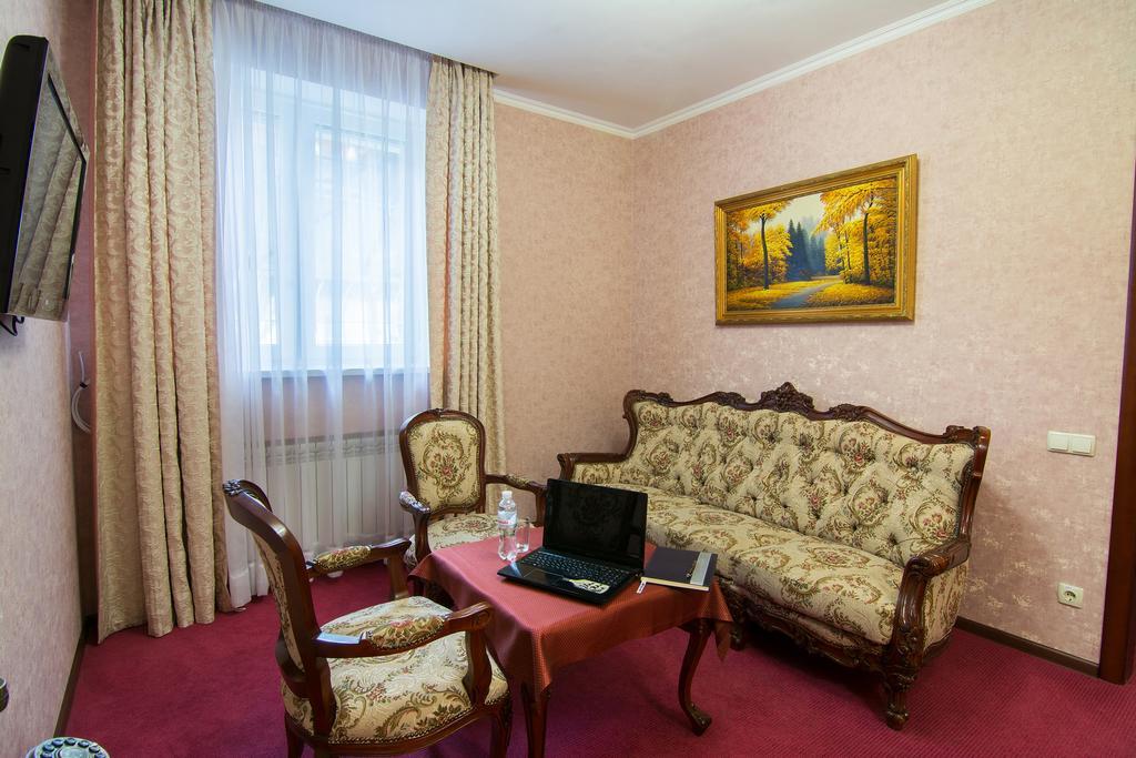 Grand Christer Hotel كييف المظهر الخارجي الصورة