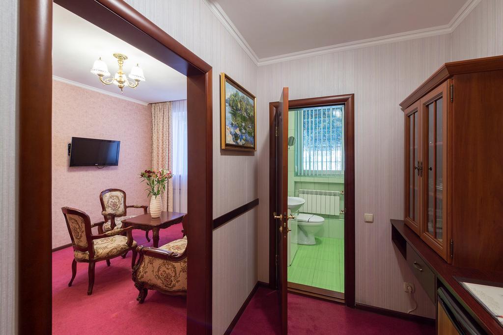 Grand Christer Hotel كييف المظهر الخارجي الصورة
